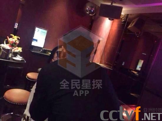 田源被曝夜店与女性友人激吻