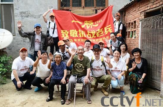 黄海波受访不提嫖娼 揭嫖娼当场被抓的男星：某导演搞三P