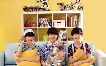 TFBOYS򡶴ҡഺϮ