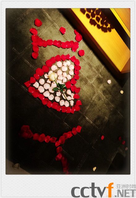 ڳLOVE