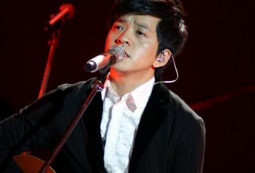 李健