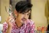 李雅男花衬衫显骚包