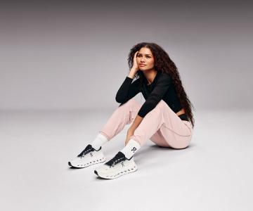 Zendaya �޴��� �� On���� ��ɳ��ں��� �����˶�̬�� ��дƷ�ƹ���